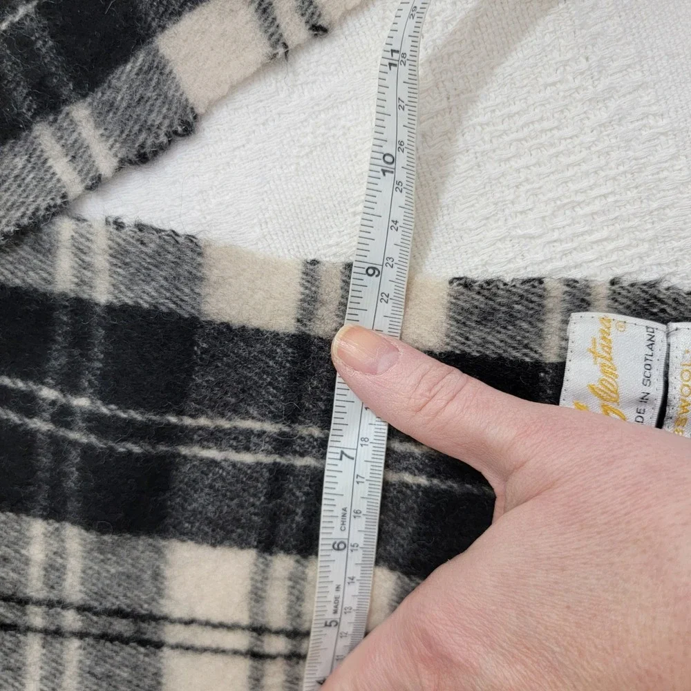 Glentana Scotland Black White Plaid 100%‎ Lambswool Fringed Winter Scarf Unisex